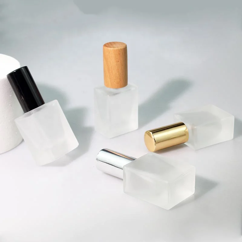 5ml 10ml 15ml 20ml Superior Quality Auto Perfume Bottle Aroma Bottle Frosted  Glass Perfume Empty Bottle With Wooden Lid