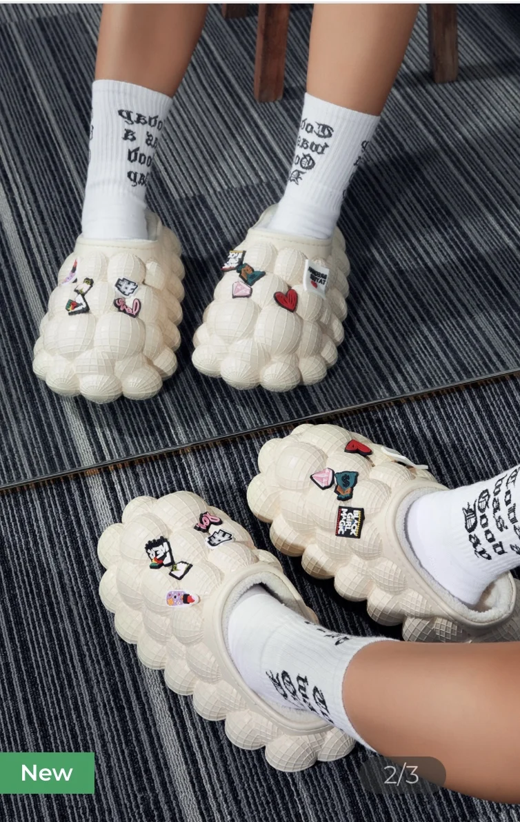 2023 Wholesale PVC fur Slipper Women bubble Casual Slides Outdoor Woman Winter Warm flat Shoes