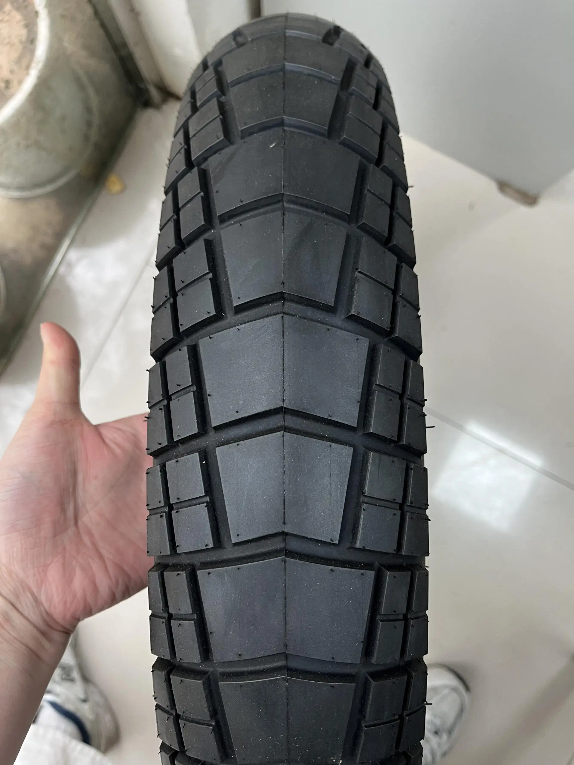 Заводская оптовая продажа высококачественных шин 20x4 для E Bike