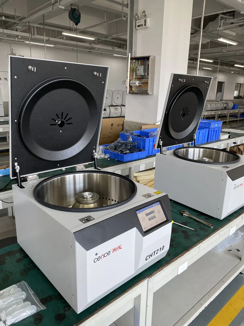 Универсальная рефрижераторная/вентилируемая центрифуга CHT210R CHT210 с горизонтальным ротором