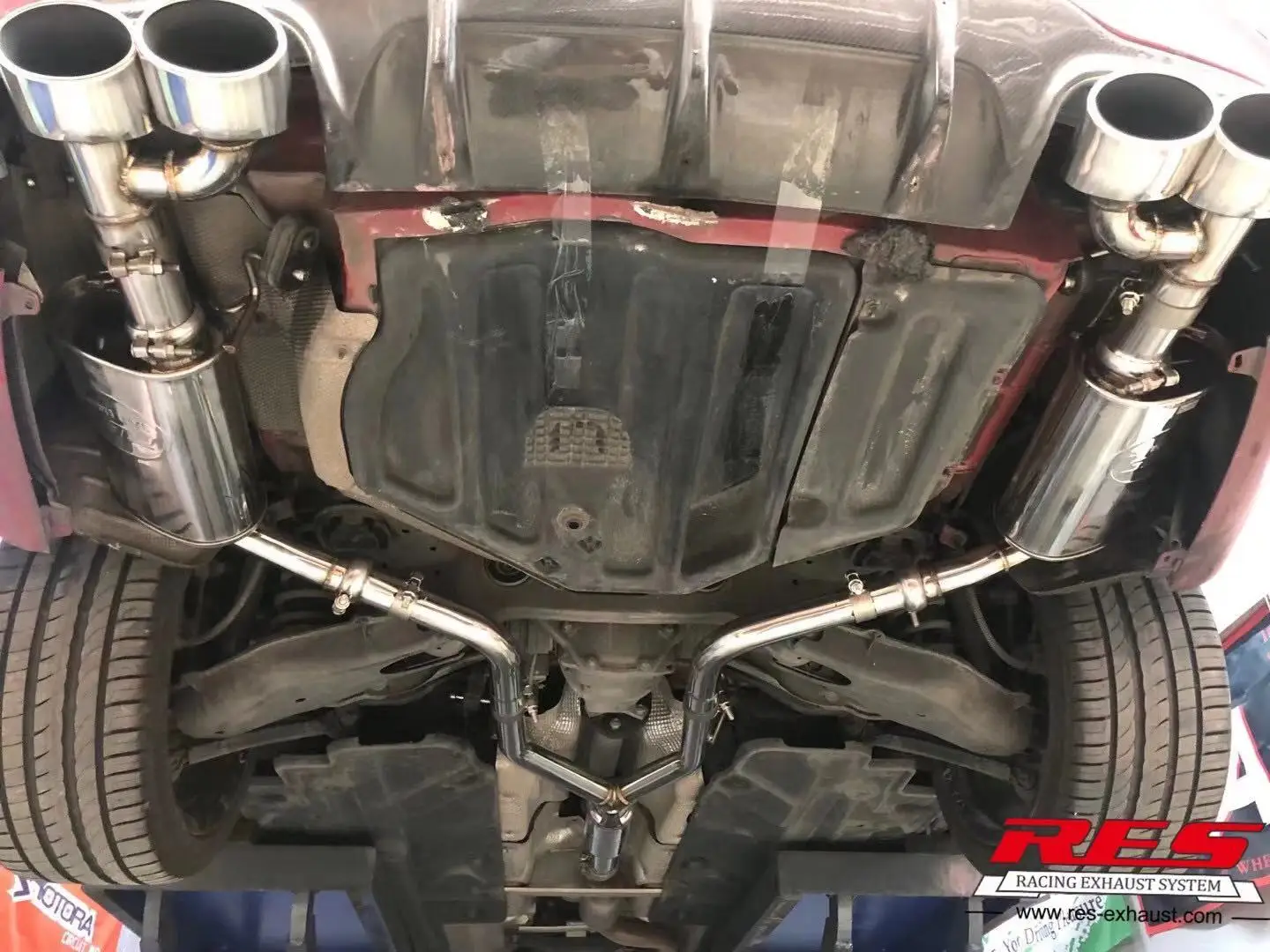 Высокопроизводительные выхлопные системы 304 из нержавеющей стали Valvetronic Catback Mercedes Benz W204 C230/C280/C300/C350 с четырьмя наконечниками