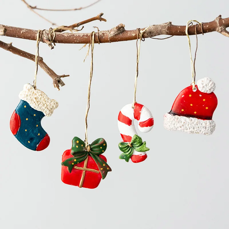 4pcs/set Resin Christmas Socks Hat Pendants Hanging Christmas Tree Decoration Craft Ornaments Xmas Gifts New Year Party Home