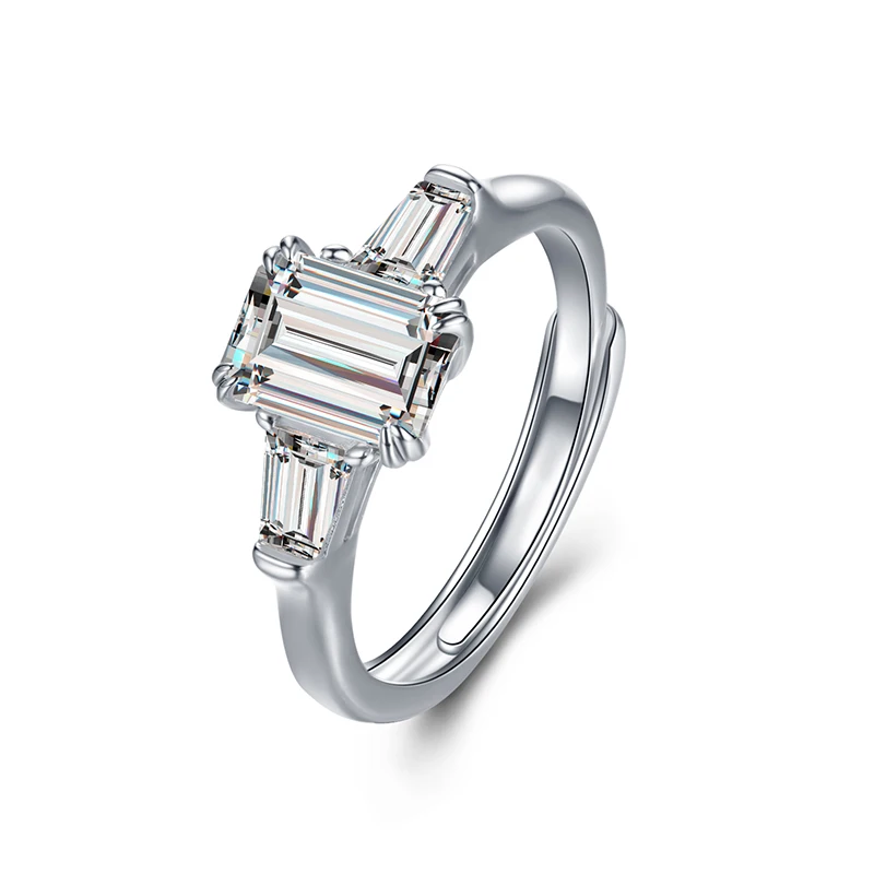 New Arrival 925 Sterling Silver 3CT Emerald Cut Moissanite Diamond Ring