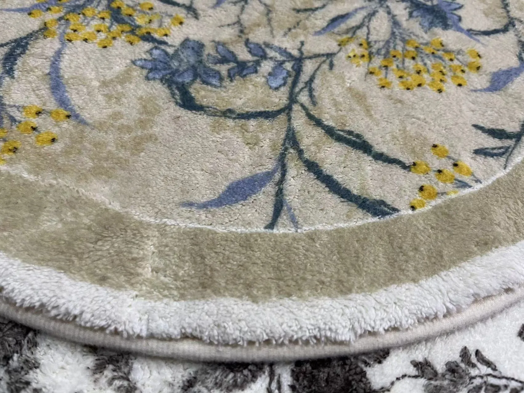 Fluffy Bath Mat Flower and Bird Bathroom Ru, Semi-Circular Soft Microfiber Rug Surface Non-Slip Machine Washable