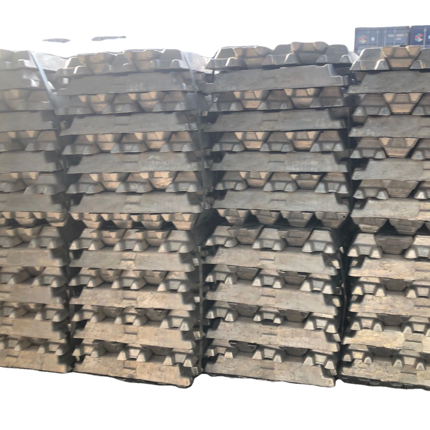 Primary aluminium ingots for aluminum casting