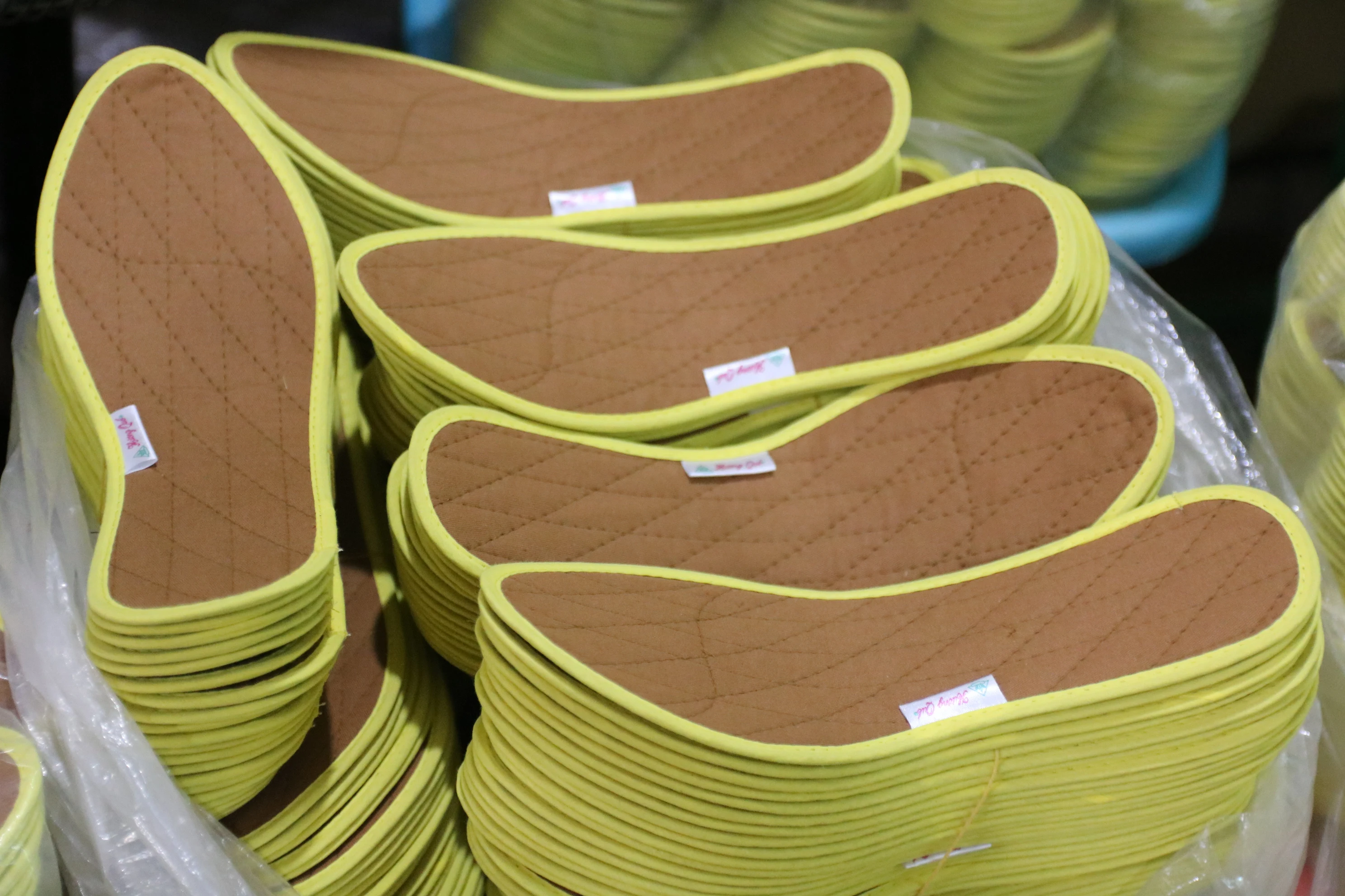 Super Supplier Natural Cinnamon Sports Insoles Super Breathable and Absorbent Shoe Insoles for Effective Foot Odor Control