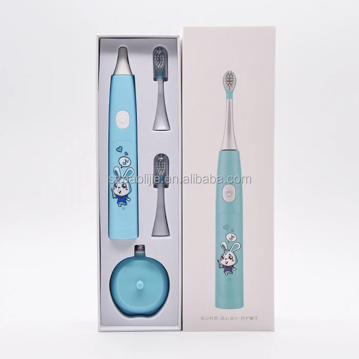 Детская зубная щетка с ручкой