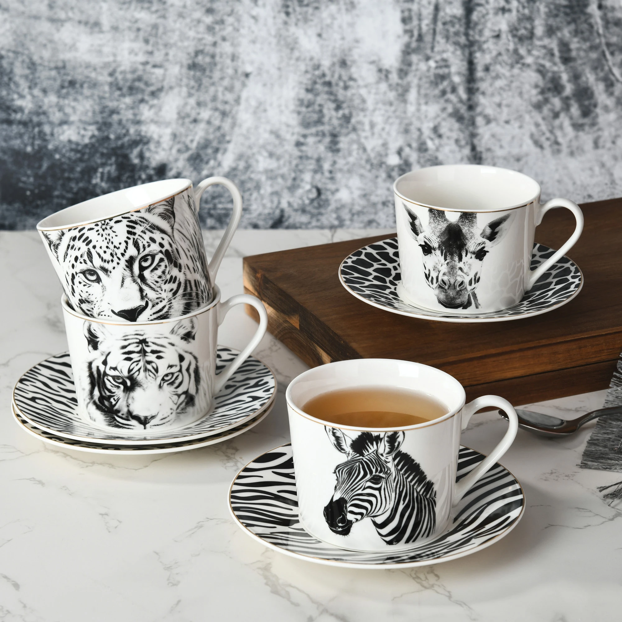 7.5' Black and White Animal Zebra Giraffes Porcelain Tableware Dishes Coffee Tea Cup and Saucer Sets Ceramic Dinner Plate Set