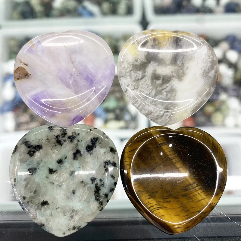 Wholesale gemstone worry stone crystal palm ceragem jade thumb stone heart massage kit