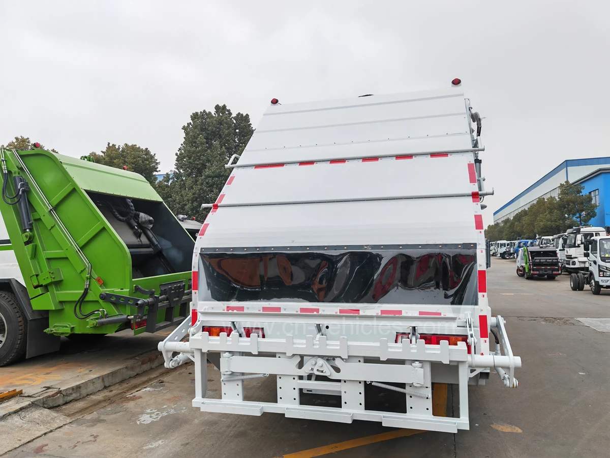 Sinotruk HOWO 6x4 20 куб. М 18 м3 25 тонны уплотнитель для мусоровозов с задней загрузкой