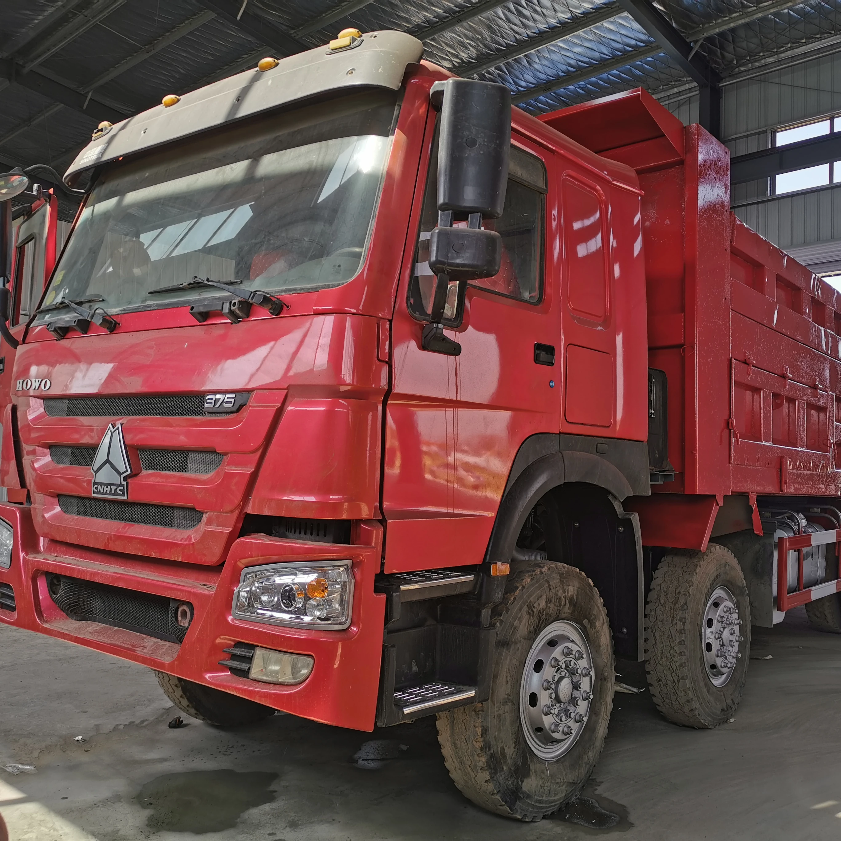 Б/у самосвал sinotruk Howo 31-50ton для продажи б/у 8*4