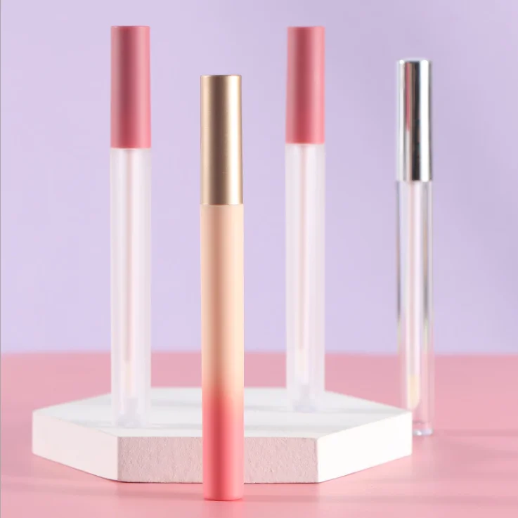 Длинная тонкая матовая тушь для губ 3 мл с градиентом и золотым покрытием