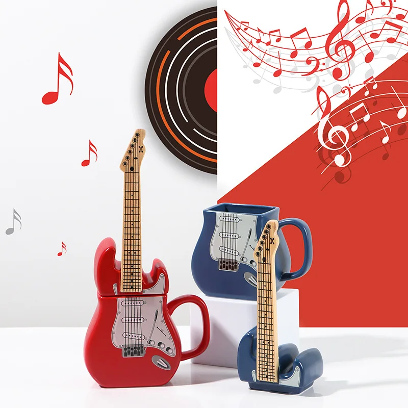 Luxury Wholesale Creative 3D Guitar Shape Cup Gifts Beer Cup Ceramic with Handle Coffee Mug Christmas Travel Europe Mugs 450ml
