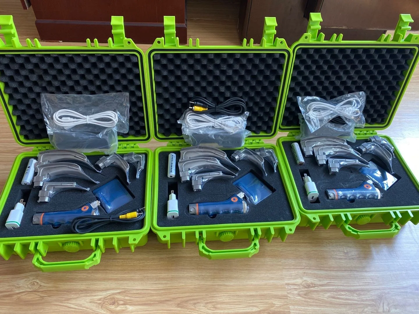 High-definition video laryngoscope for anesthesia room pneumology department