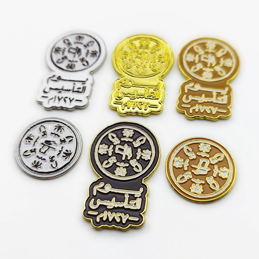 Custom Metal Badge Saudi Arabia National Day lapel pin Souvenir Saudi Map Gold Enamel Saudi Pins