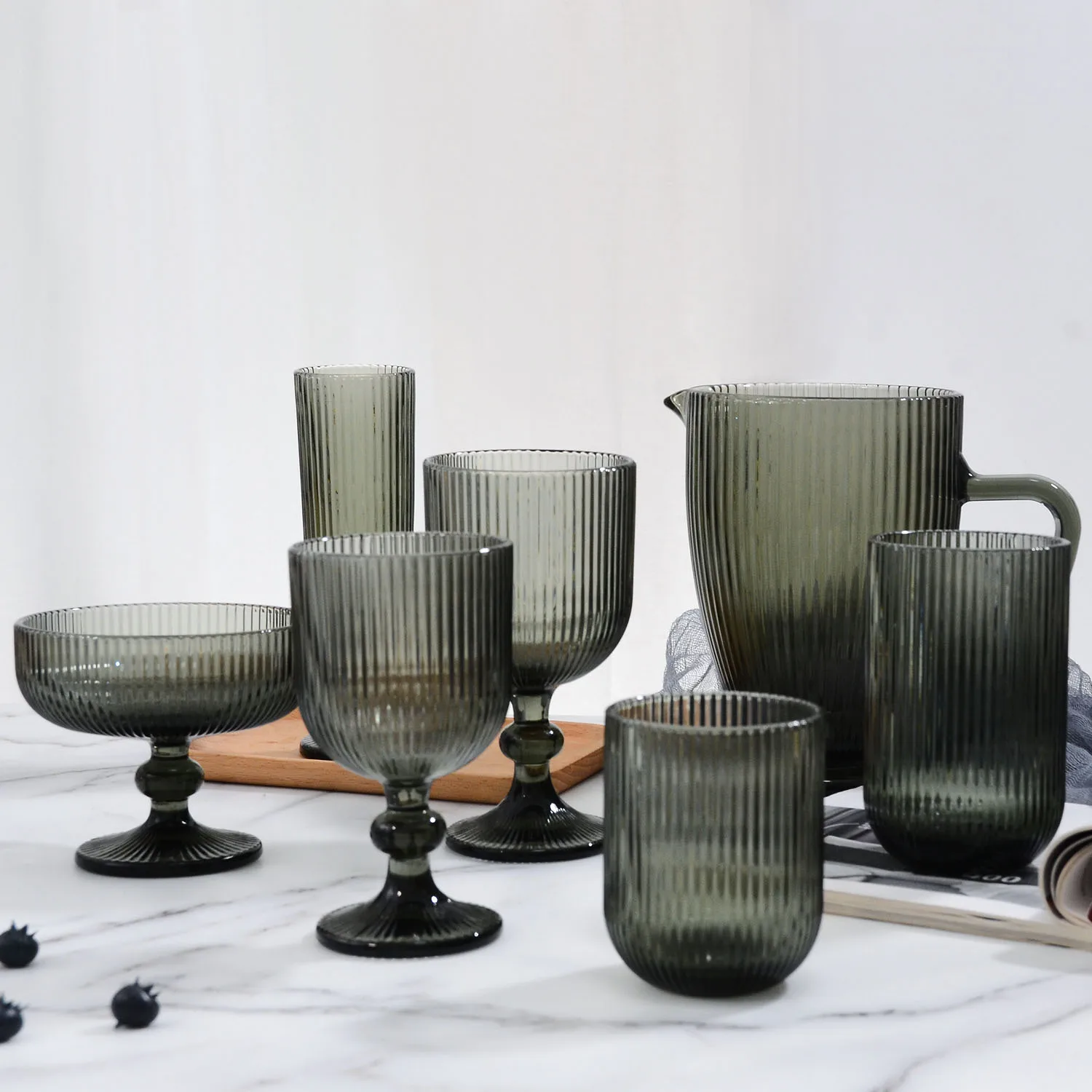 Samlife Wholesale Custom Logo Printed Ribbed Glass Beer Jug and Glasses Set