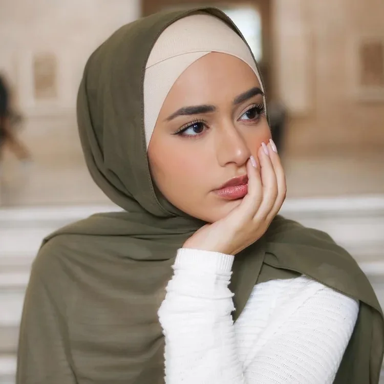 Latest Design High Quality Bubble Chiffon Hijab Fashion 56 Colors Luxury Plain Color Thick Malaysia Head Scarf H303