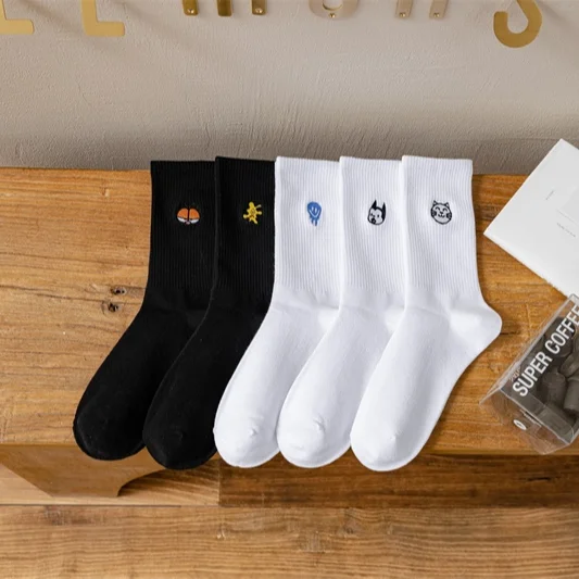 REMOULD custom crew embroidery knitted socks high quality low moq custom good quality socks own logo embroidered unisex grip