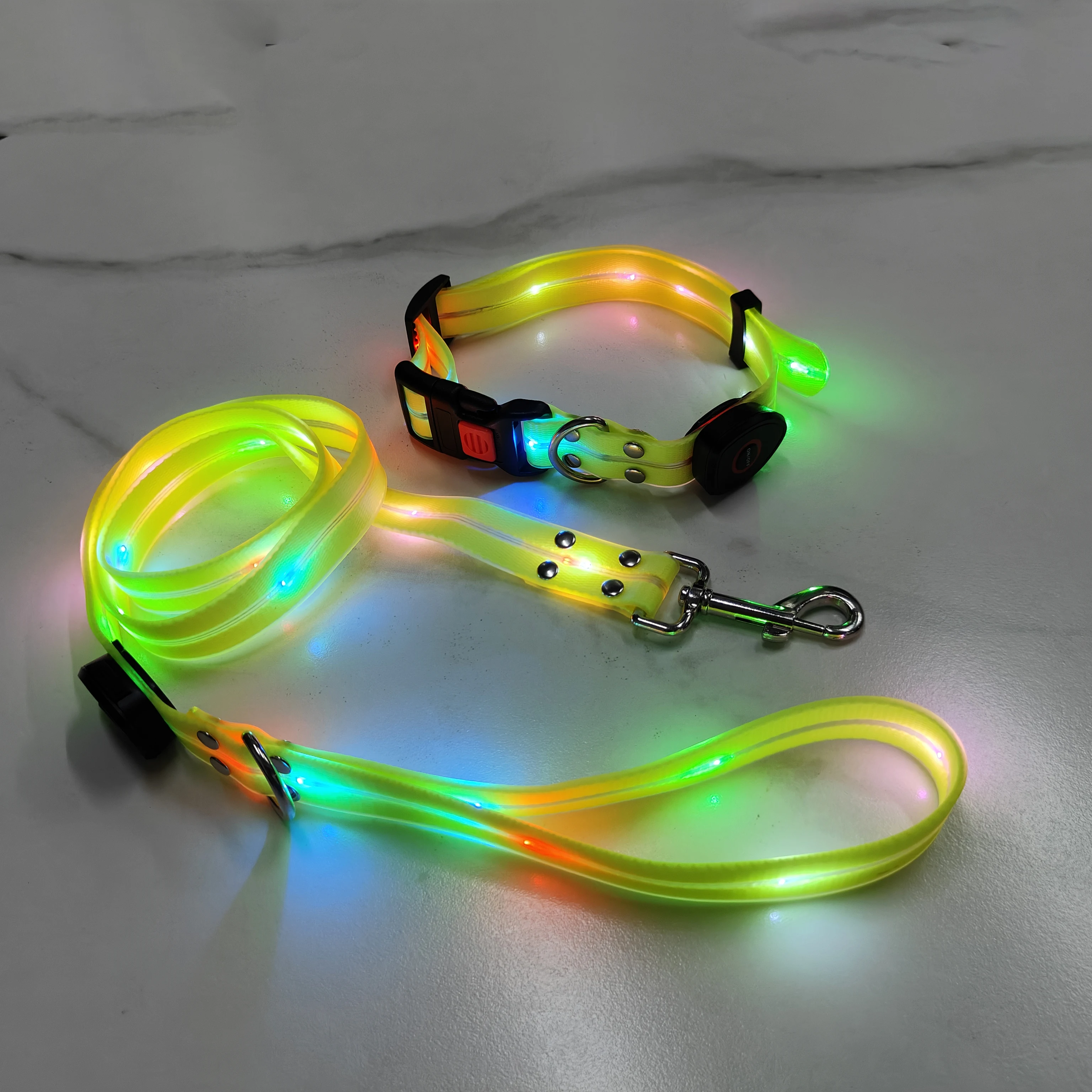 Водонепроницаемый светодиодный собачий ошейник перезаряжаемый RGB меняющий цвет свет ошейники для собак делает питомца видимым и безопасным ночной ходьбы