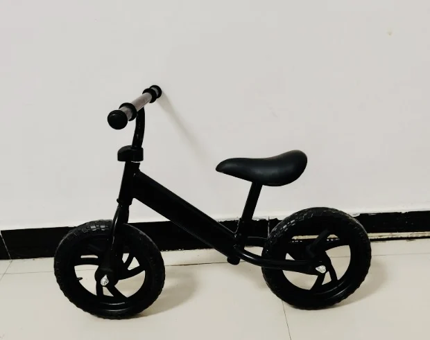 Wholesale Distribute SA Popular Baby 12Inches Bearing Bikes Boys Girls Running Bike Children Toddler Walking Balance Bicycle