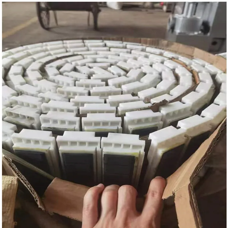 Glass straight line edger back plate chain set