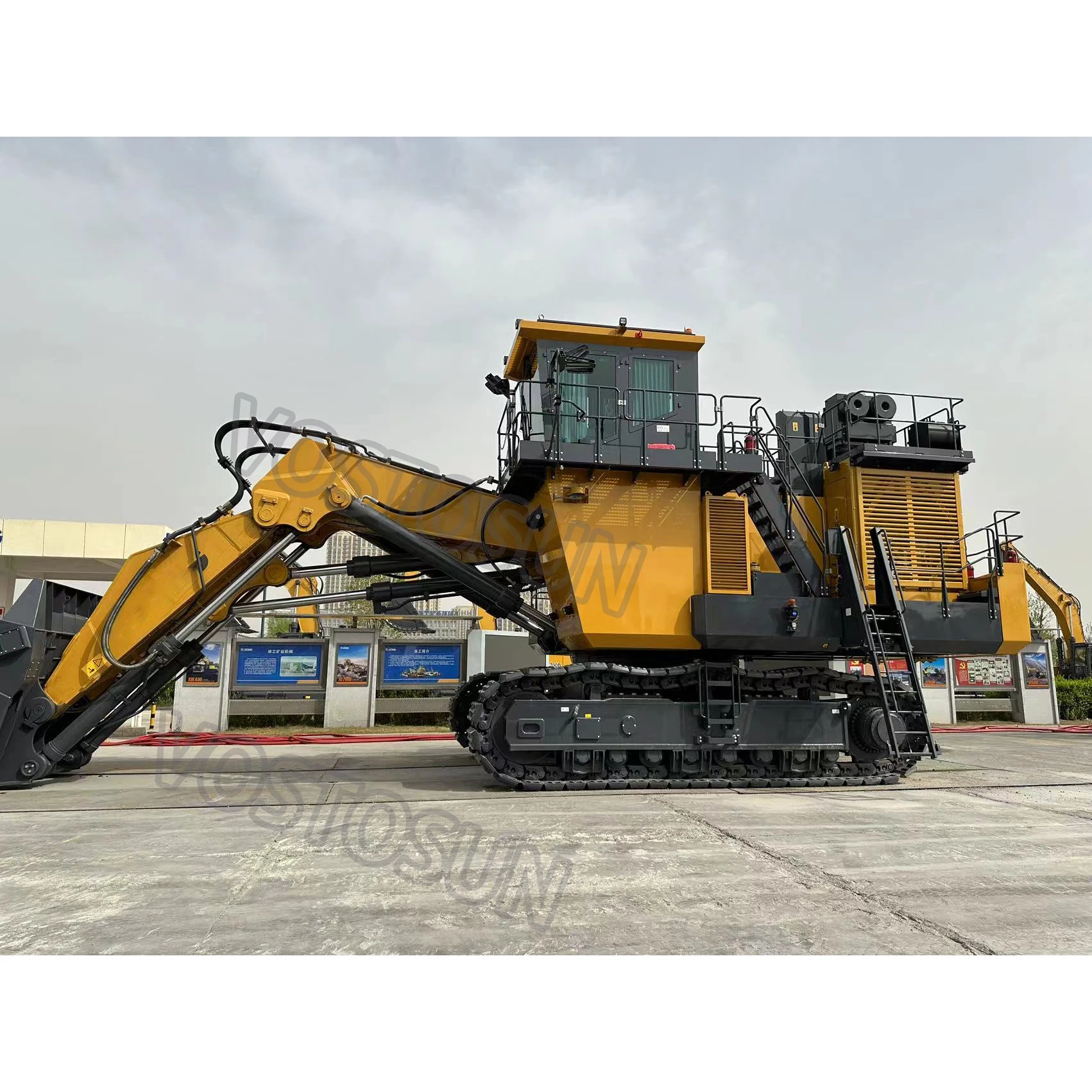 Hyundai Yuchai Excavators Mini Excavator Free Shipping
