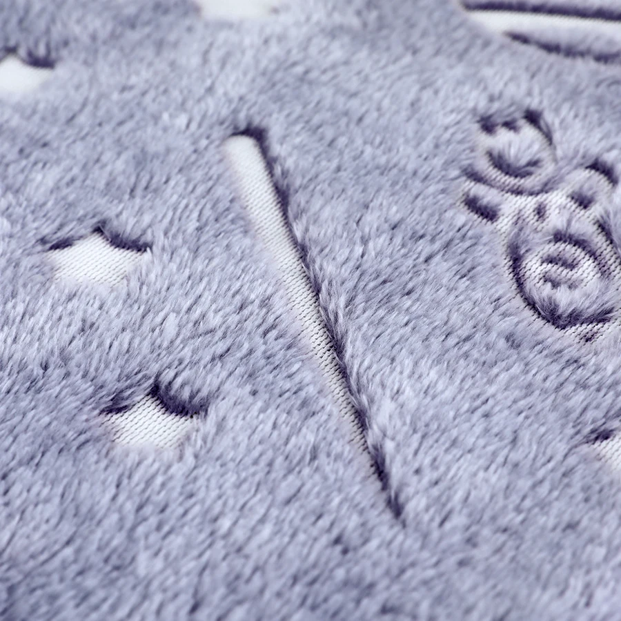 High Quality Custom Luminous Soft Comfortable Thick Warm Fluorescent Flannel Fleece Fabric For Blanket