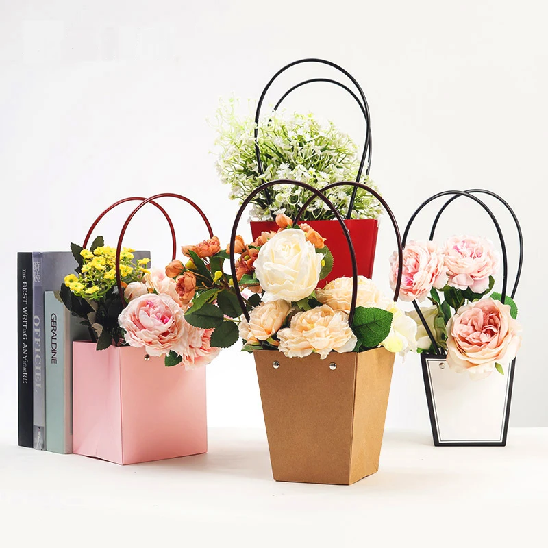 
wholesale Square kraft paper Roses Display Luxury valentines day Flower bouquet Packaging Box 