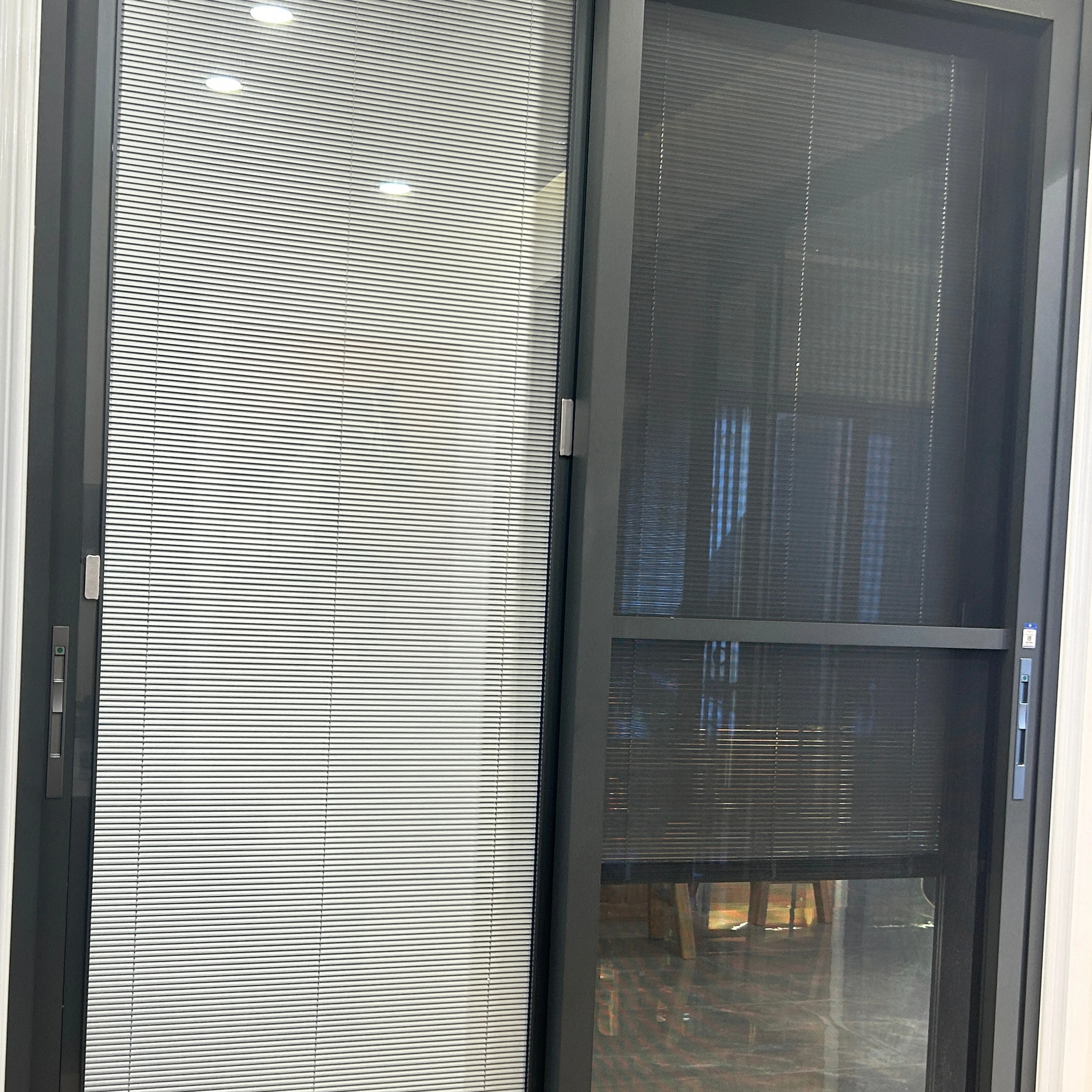 sliding door with grille aluminum window profile