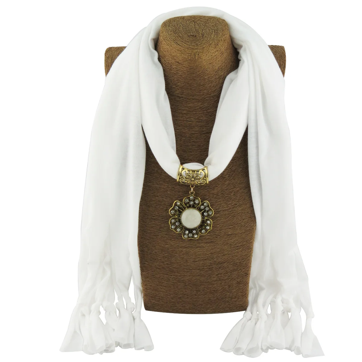 HZW-24120 Fashion national wind tassel art wholesale pendant jewelry women scarf with pendant