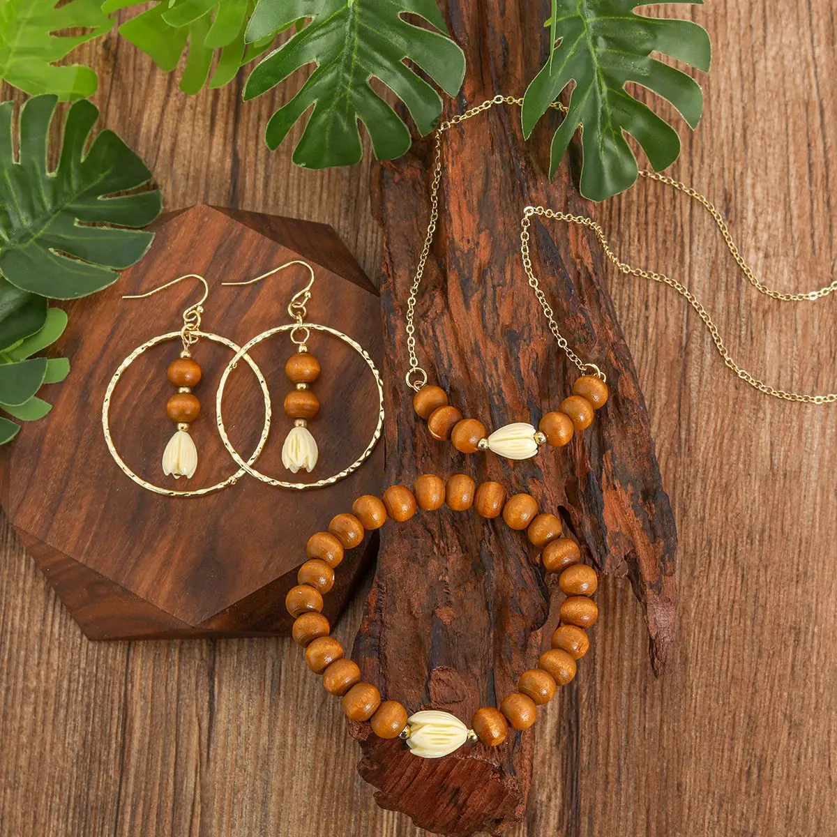 2024 New hawaiian vintage gold plating wood beads pikake zinc alloy necklace earrings elastic bracelet jewelry for women set