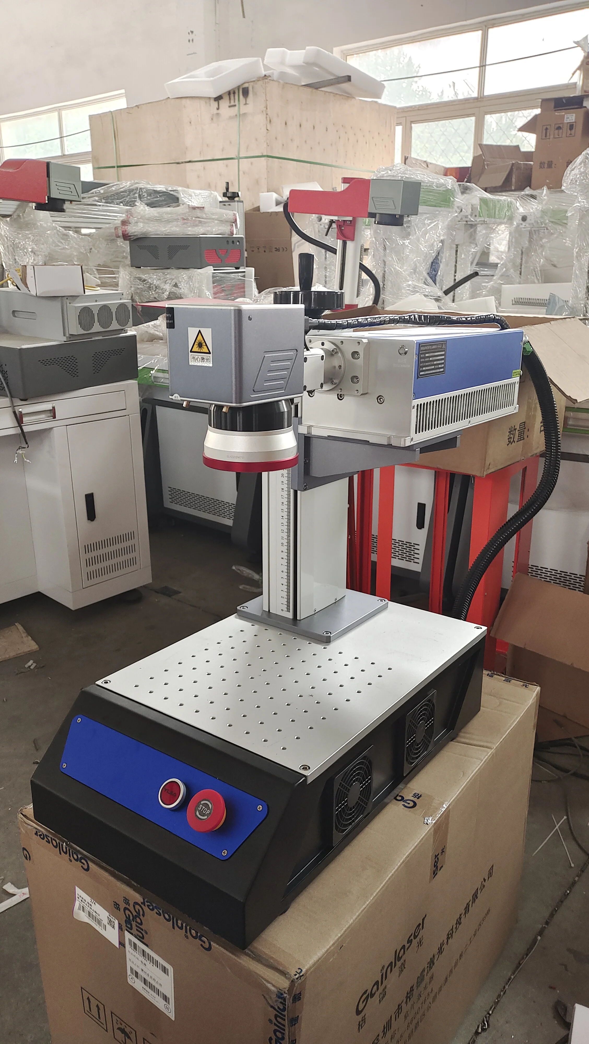 High Quality Metal and Nonmetal Universal Marking Engraving Machine UV Laser Marking Machine 3W Gainlaser Promotion Price