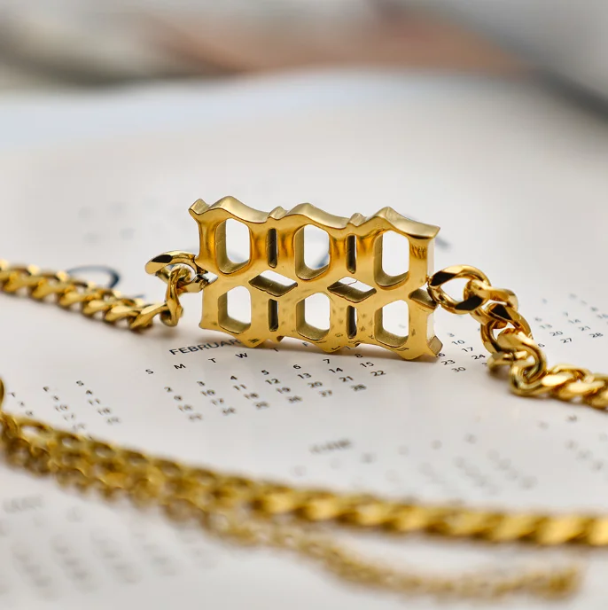 888 Roman Digital Necklace Wholesale Spice Personality 18K Gold Stainless Steel Hip Hop Cuban Chain Non-fade Sweater Chain