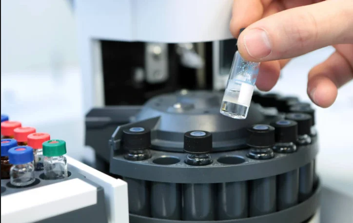 2ml HPLC laboratory vial for auto sampler 9-425 Standard screw thread shimadzu hplc sample vials with patch