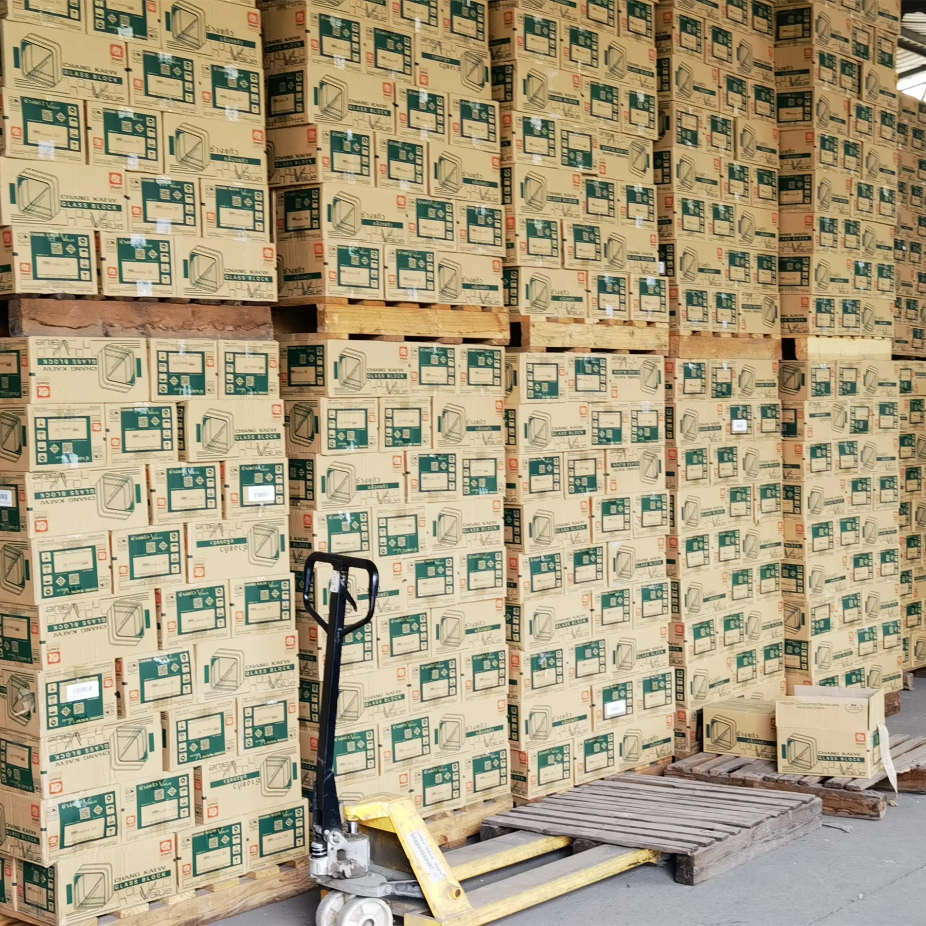 New Fashion 80mm-95mm Clear factory price high quality half Glass Block for decoration living room bathroom bedroom office build