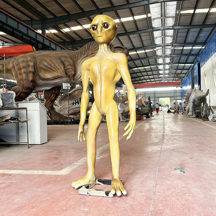 Realistic High Simulation Alien Model Life Size Custom Movie Alien Figure Statue for sale