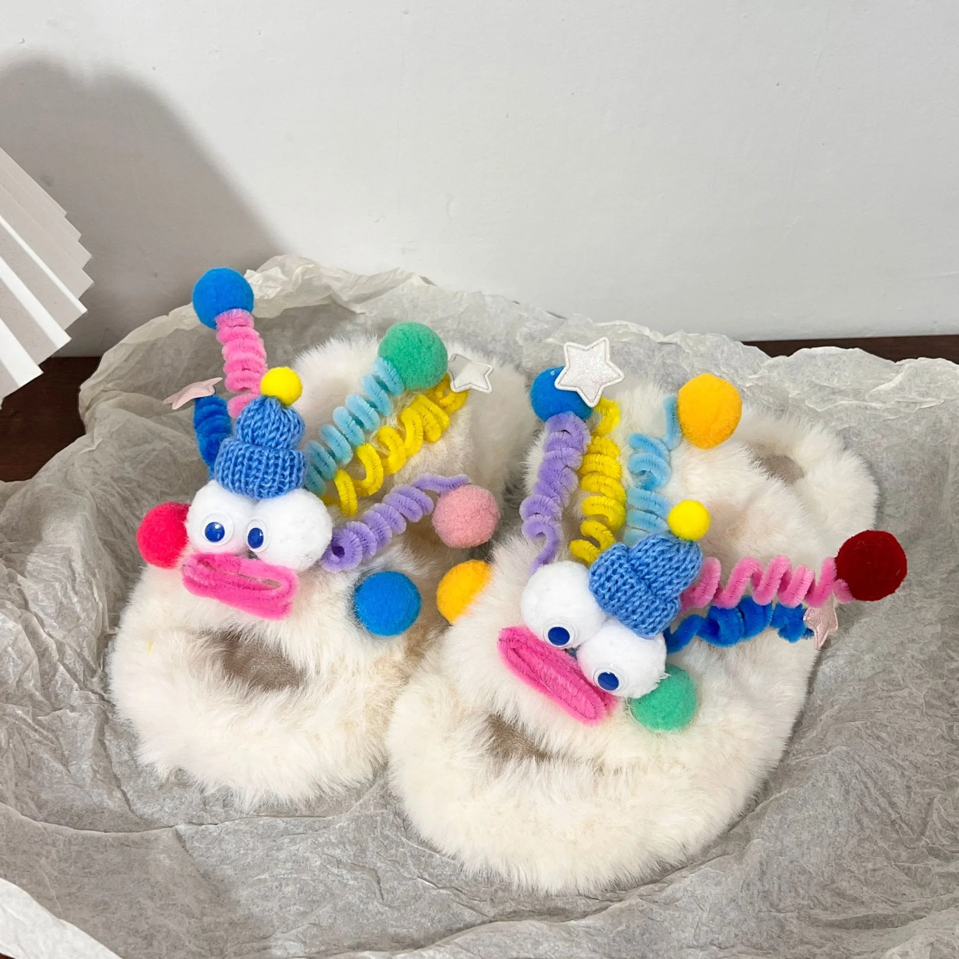 Winter Furry Cute Clown Slide Slippers Soft Cozy Comfortable Indoor House Slippers For Women Ladies