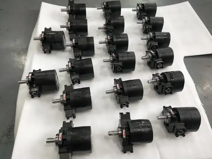 GH1 GH2 GH4 Series Hydraulic Internal Gear Oil Pump  GH1-19C-LL GH1-19W-LL GH2-25C-LR GH2-25W-LR Hydraulic Pump