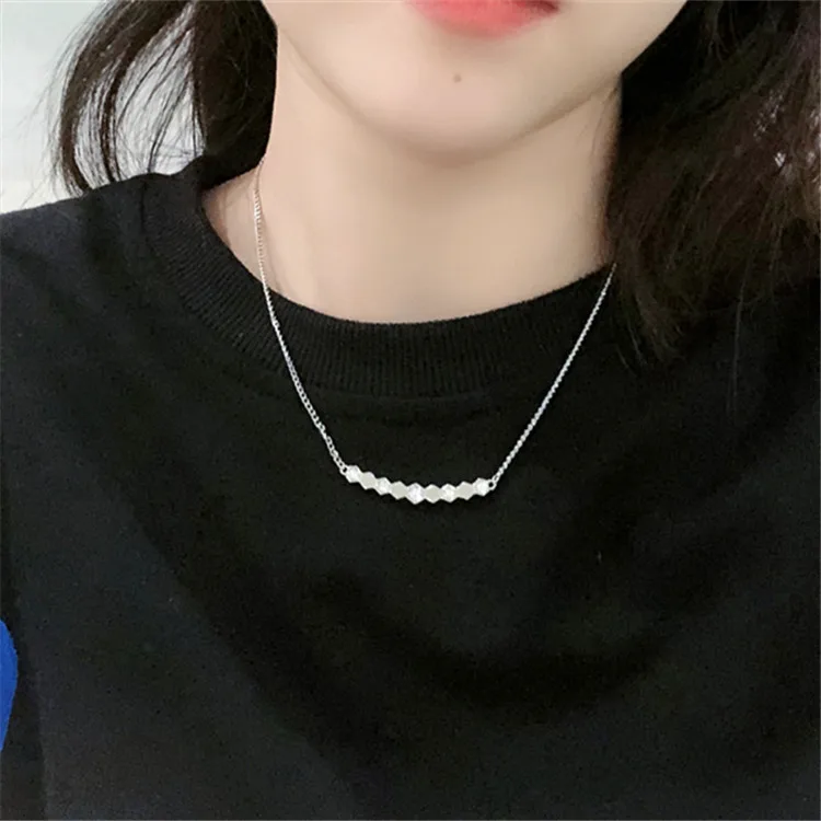 Honeycomb diamond necklace for women high sense jewelry gift fashion Korean gold-plated collarbone chain new product wholesale