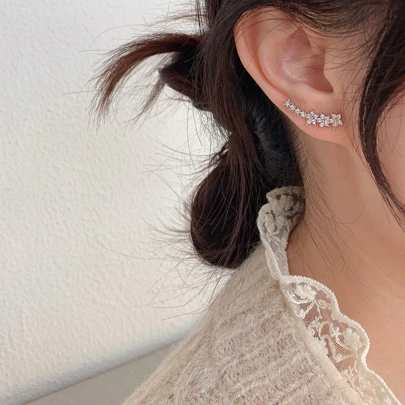 Top Selling senior minority sense star studs cool quality earrings simple with sweet and lovely ear raft