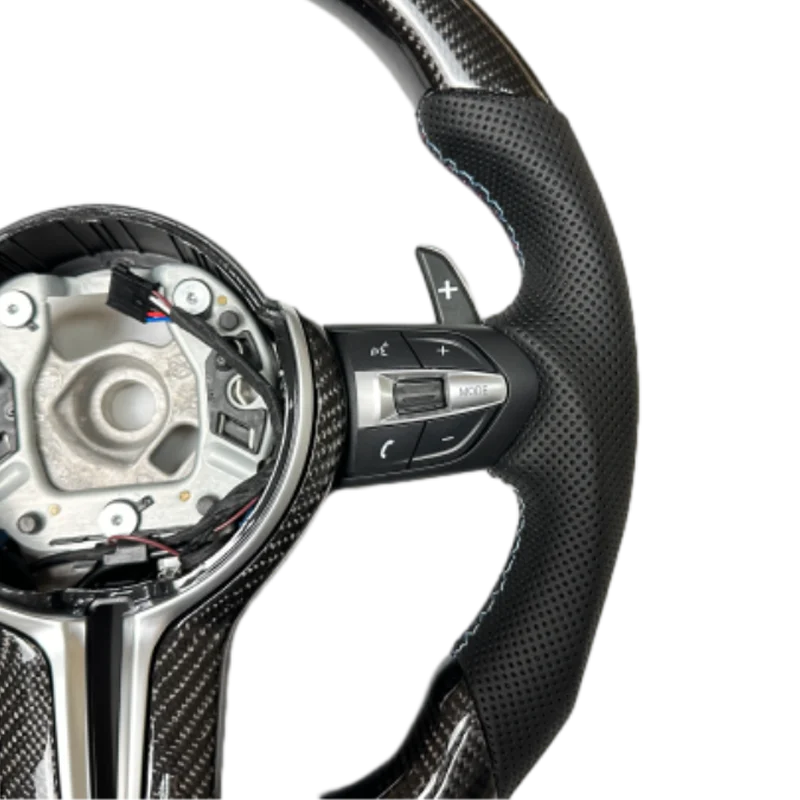 Wholesale Price Carbon Fiber Perforated Handmade Steering Wheel for BMW for M5 M4 M3 M2 F10 F30 F80 F82 X1 X2 X3 X4 X5