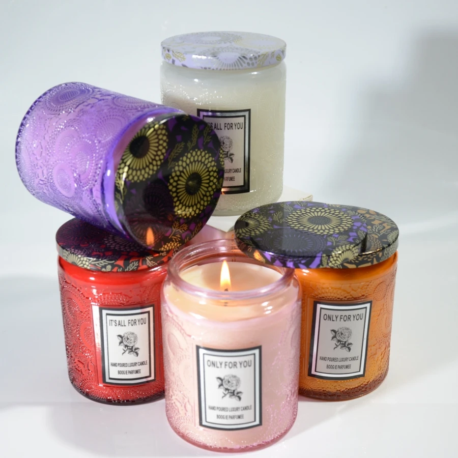 Private Label Custom Luxury Smokeless Handmade Soybean Wax Scented Candle With Cotton Wick Crystal  Glass Candle Jar