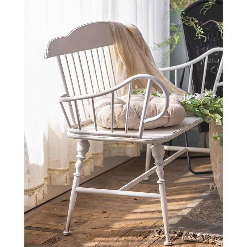 New High Quality Antique European Distressed Metal Outdoor Garden Seating Bench At Wholesale Price From China Manufacturer