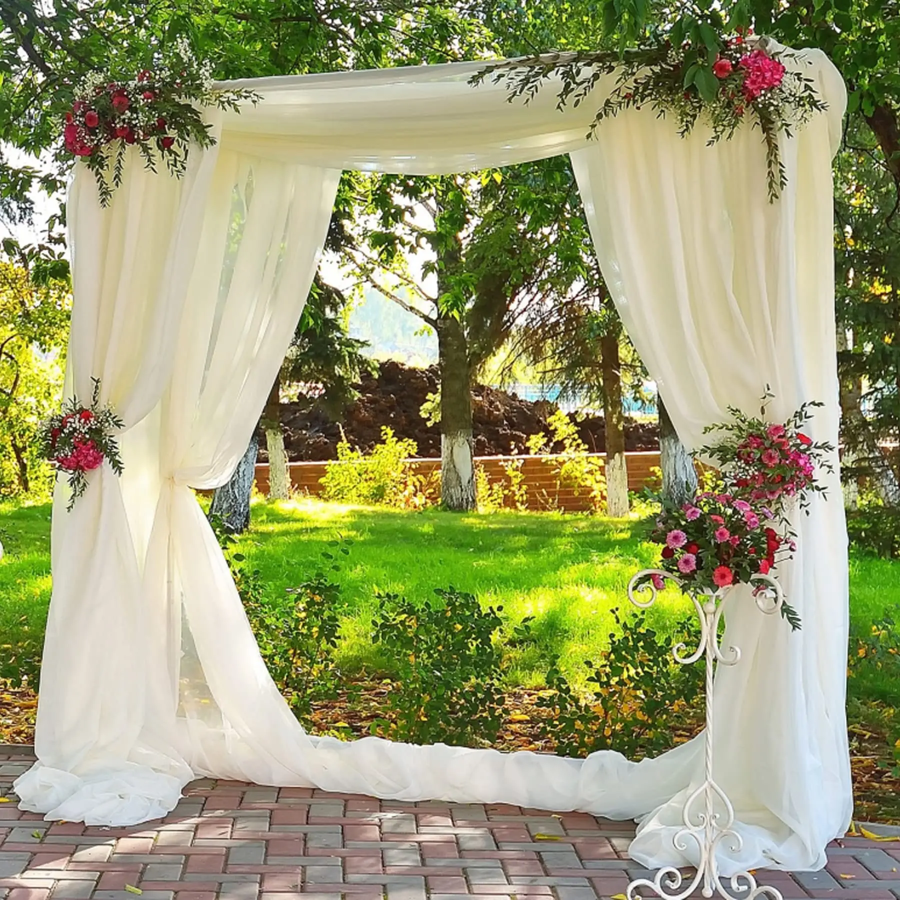 Wholesale Ivory Backdrop Curtain Drapes Chiffon Fabric Backdrop Panels for Wedding Party Ceremony Stage Decoration