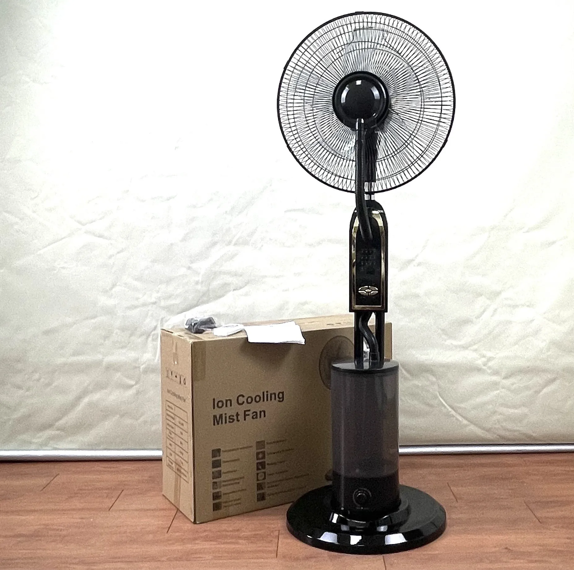 16 Inch Spray Vertical Floor Fan Air Conditioning Fan Spray Fan Can Humidify Add Water And Ice To Purify The Air Dual-Purpose