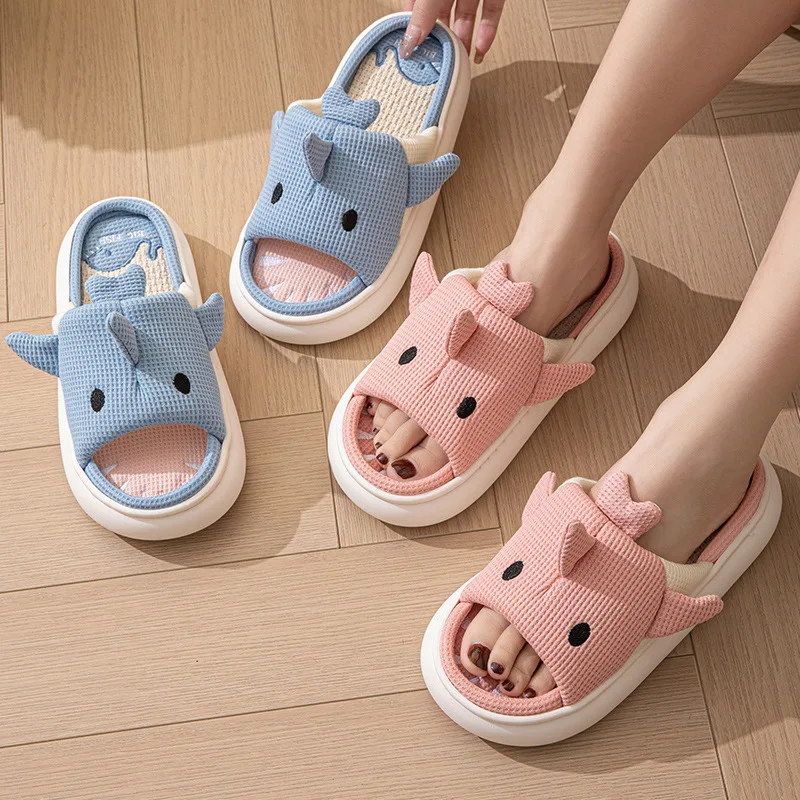 Wholesale Summer Outdoor Beach Sandals Casual Flat Platform Comfy Shoes Women Couple Thick Soled Flip Flops Shark Slippers