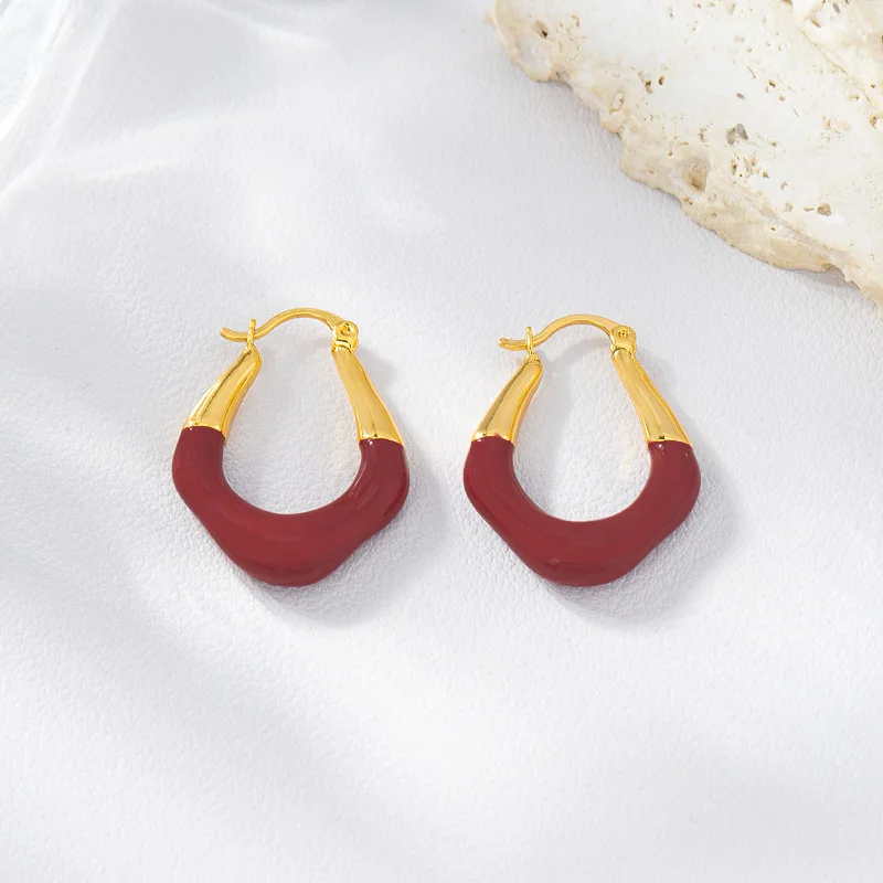 Europe American Style U-Shaped Earring New Fashion Delicate Special Design Gold Black Plated Alloy for Children Wedding Gift