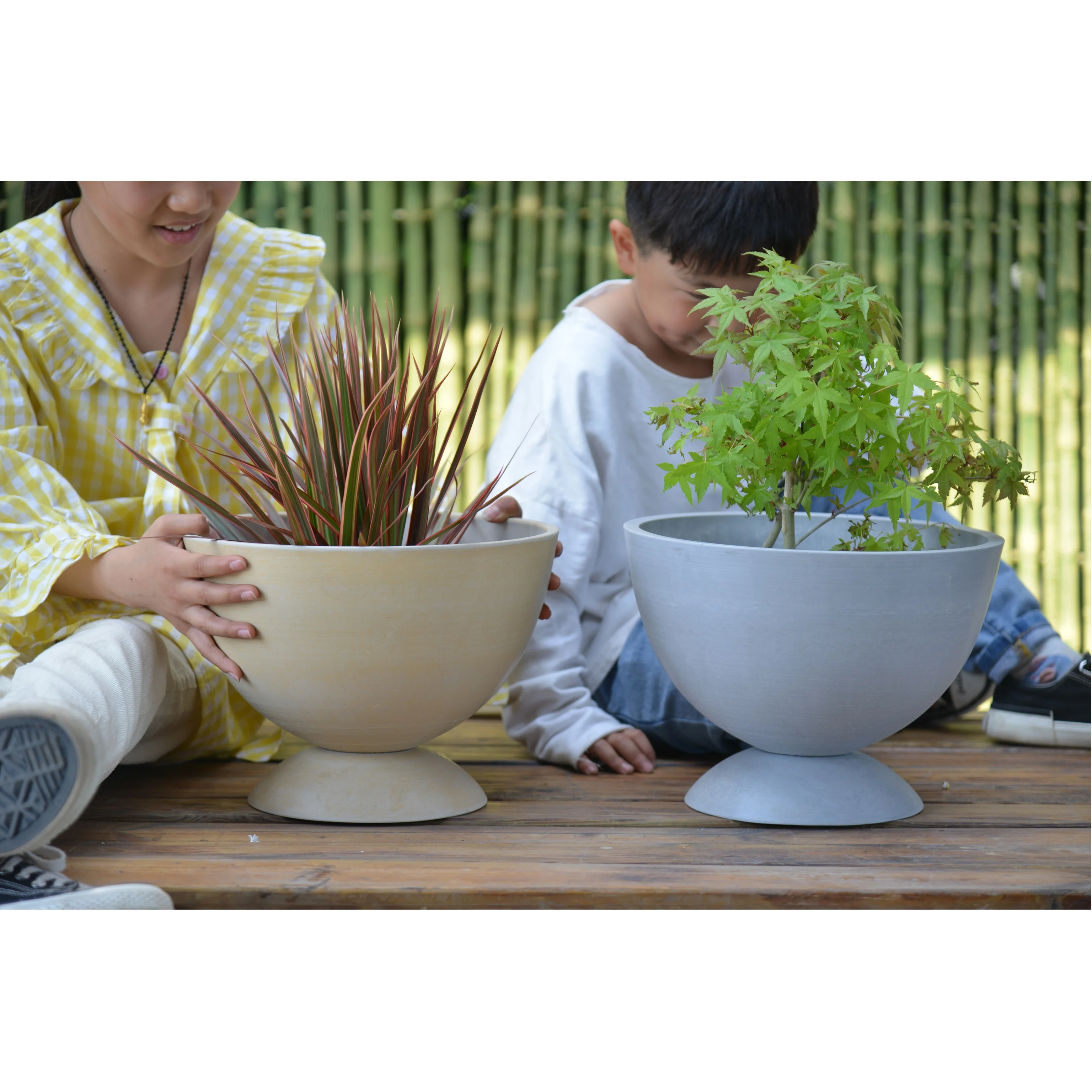 UV protection round flowerpot for decoration