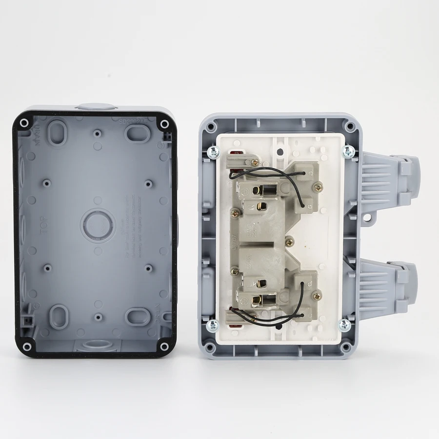 2 Gang 13A UK Type With Light Waterproof Switch Socket  IP66  MP22-N