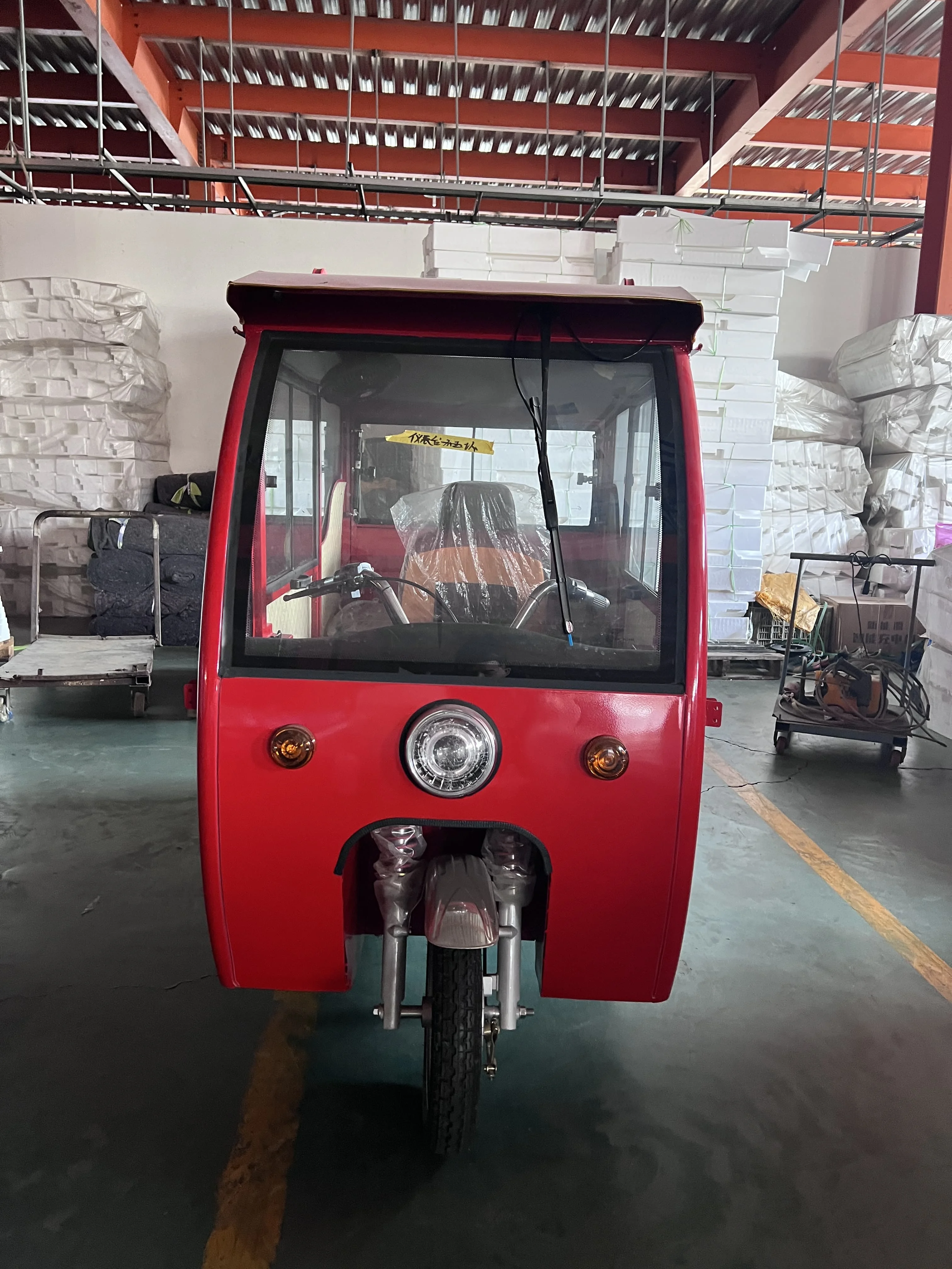 New Design 48v 60v 72v 800w 1000w 1200w 1500w 2000w Family Steel Closed Passenger Three Wheel Electric Tricycle EEC Certified